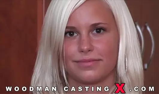 18-летняя чешка подарила Вудману свою анальную девственность